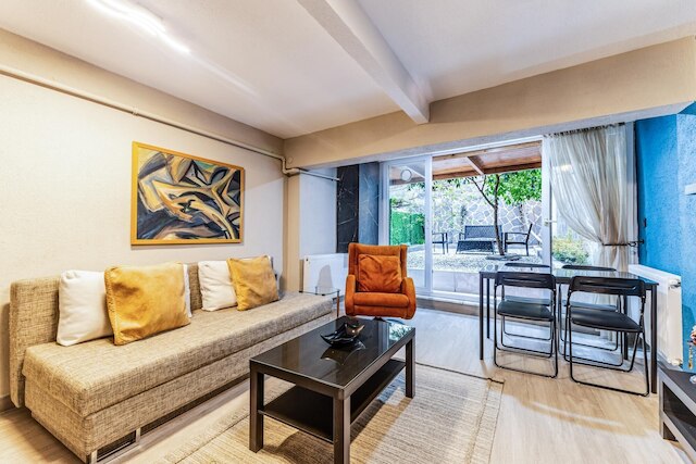 スタイリッシュ フリー ファーニッシュド モダン フラット イン カッド K Y