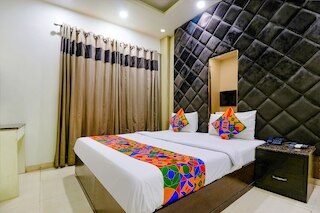 ファブエクスプレス ユグ  ヴィラ