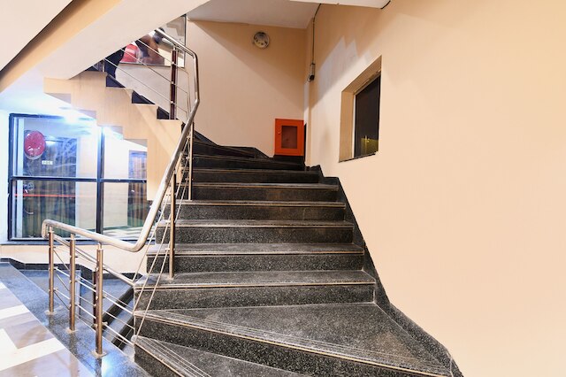 ファブホテル プライム ロックスター