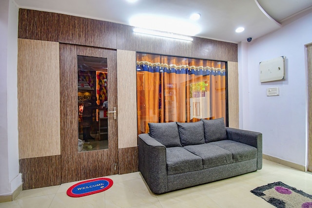 ファブホテル アドリ ホテルズ