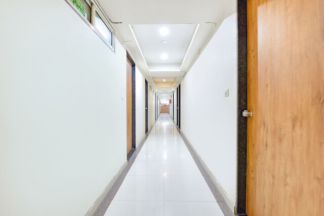 ファブホテル クリスタル