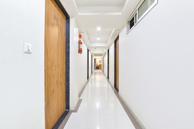 ファブホテル クリスタル