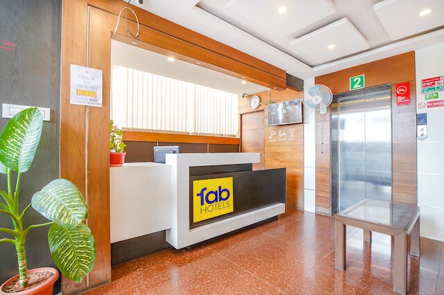 ファブホテル・エミレーツ・スイーツ