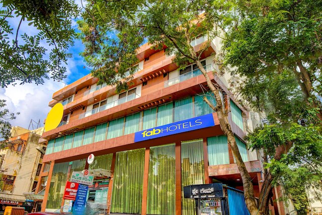 ファブホテル・エミレーツ・スイーツ