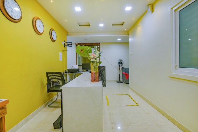 ファブホテル パープル スイーツ イン