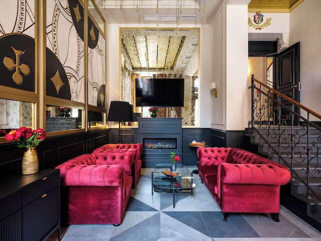 ホテル ゴールデン クイーン