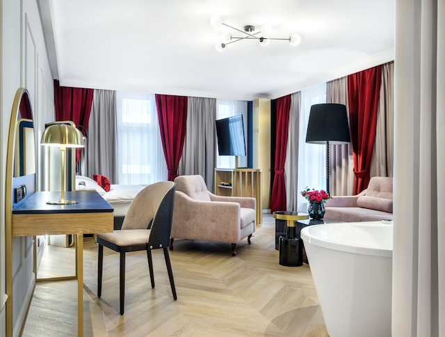 ホテル ゴールデン クイーン