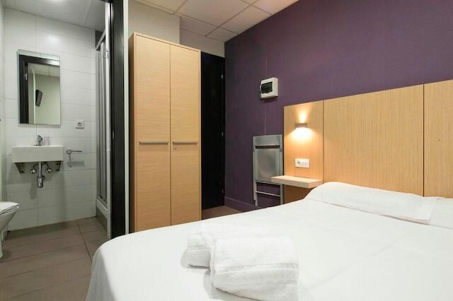 ホスタル・プトヘット・ガイアルームズ