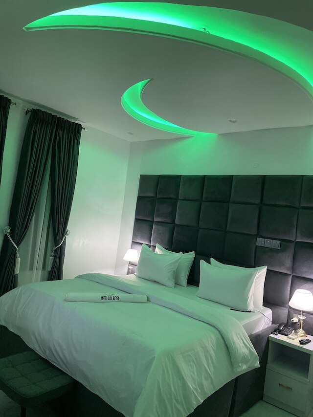 ホテル ロス レイエス