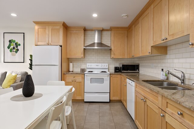 コージー 2 ベッドルーム BSMT スイート ニア グラウスマウンテン アンド エッジモント