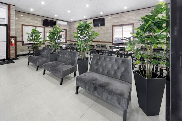 ハイブリッジ・ホテル