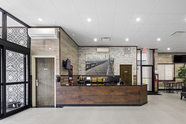 ハイブリッジ・ホテル