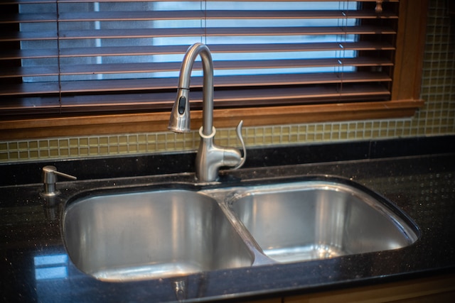 チック2BR ニア リトルイタリー 5分 メトロへ