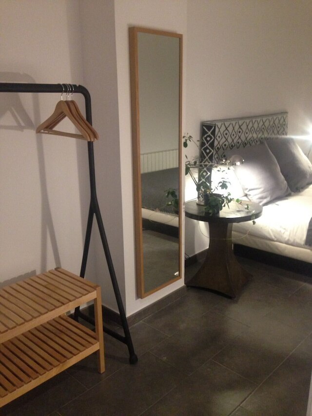 AINB バルセロナ サンツ アパートメンツ