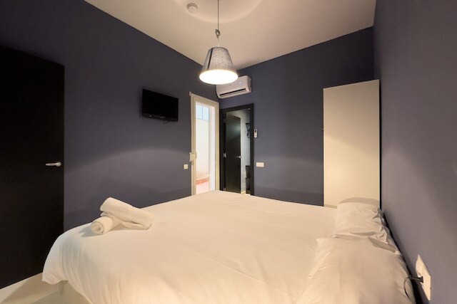 AINB バルセロナ サンツ アパートメンツ