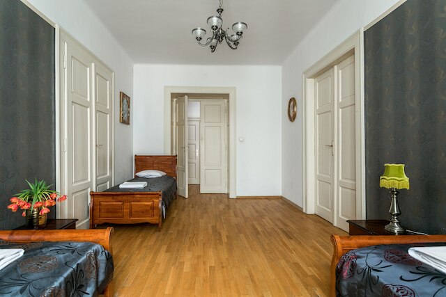 ザ・スピスキーパレスアパートメンツ