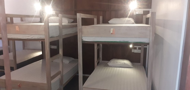 レイオーバーコロンボ - ホステル