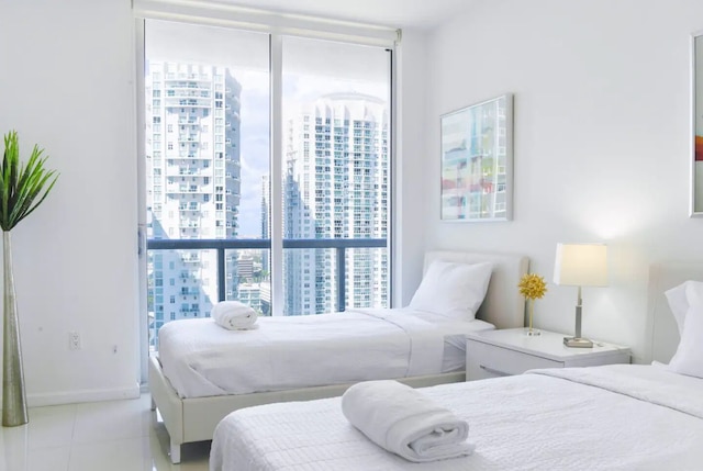 ラグジュアリー2BR コンドミニアム アイコンオーシャンビュー