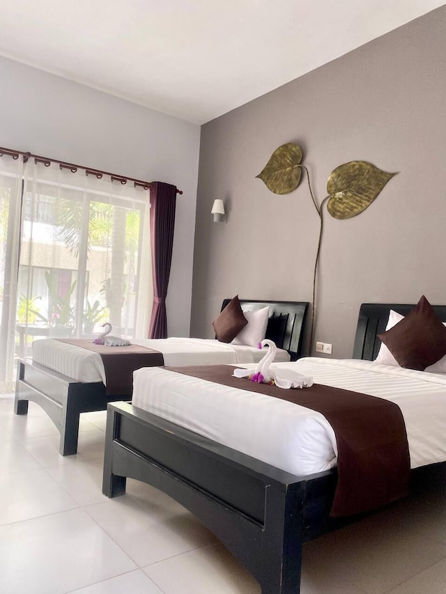 クリスタルホテル