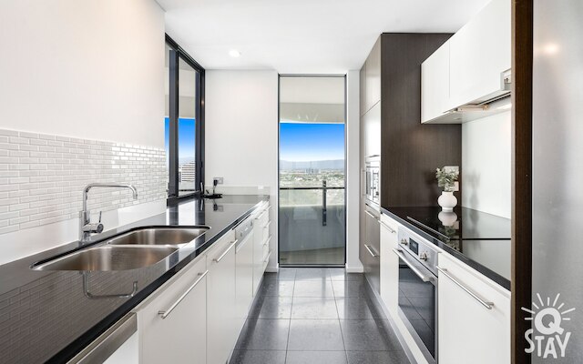 ザウェーブ - Qステイ