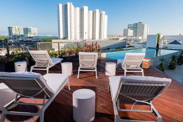 トーレ ソフィア グレート アパートメンツ & エステュディオス