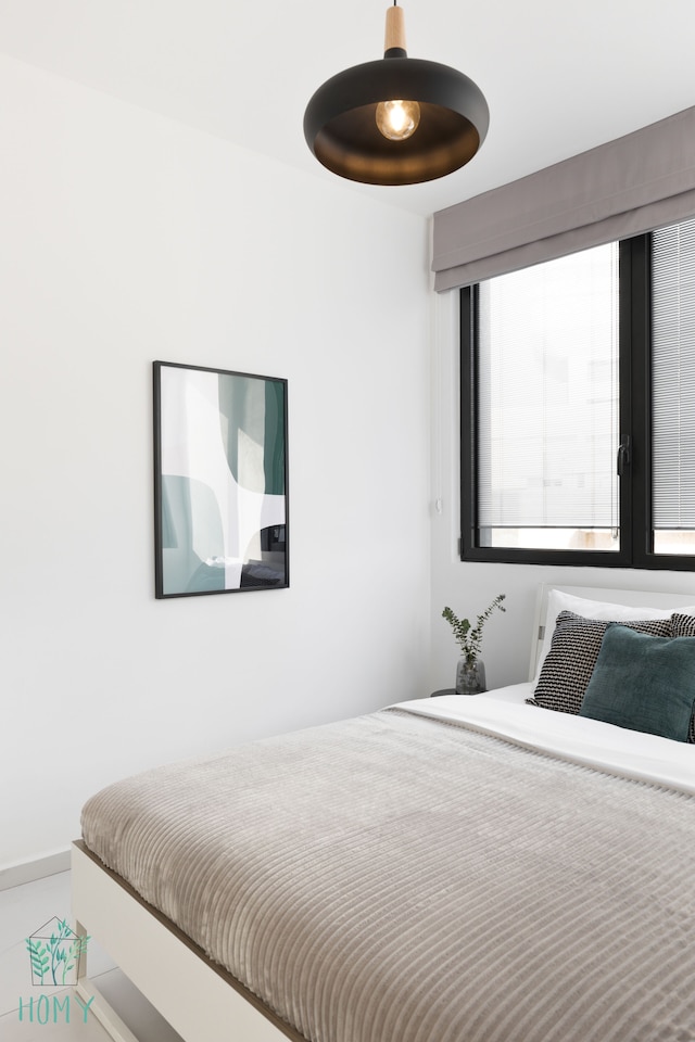 メイト・アレンビー - バイ・ホーミー