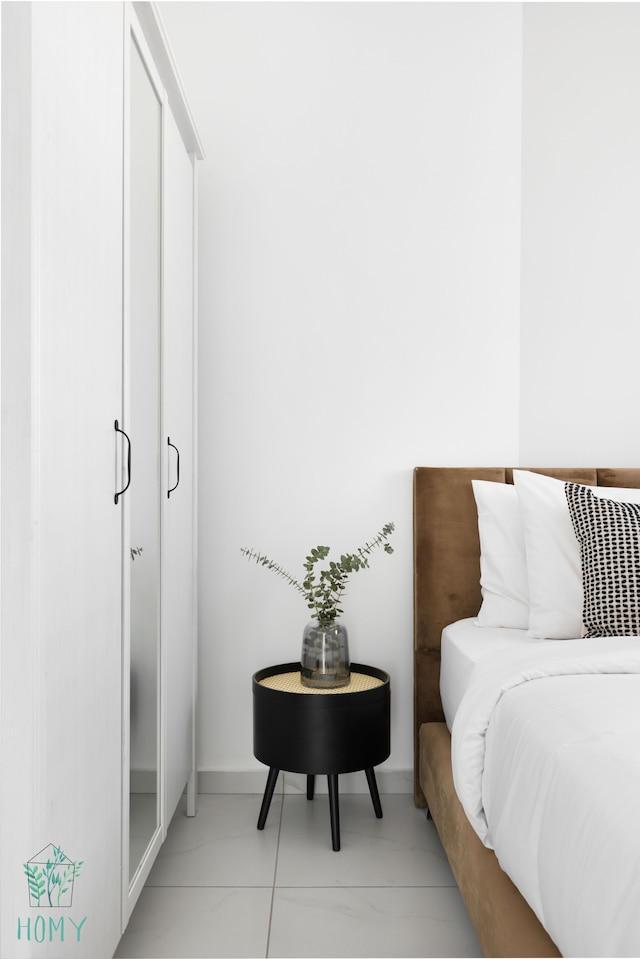 メイト・アレンビー - バイ・ホーミー