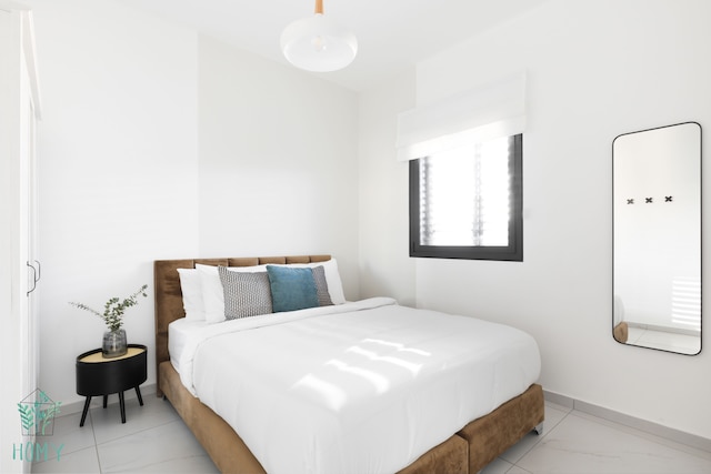 メイト・アレンビー - バイ・ホーミー