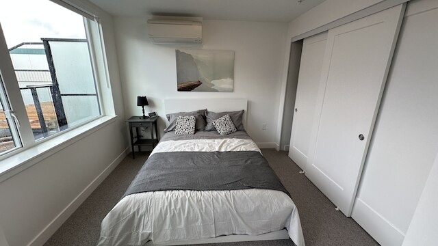 ルビーレッドクラウドホームズバンクーバー