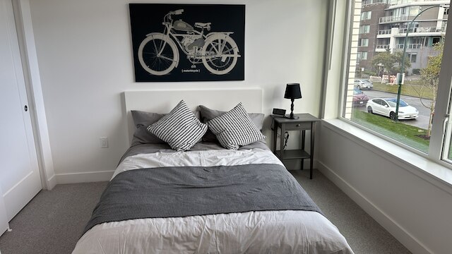 ルビーレッドクラウドホームズバンクーバー