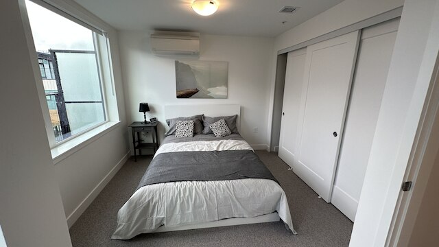 ルビーレッドクラウドホームズバンクーバー