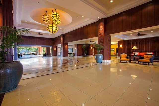 ホヌア カイ ホクラニ バイ コールドウェル バンカー アイランド バケーションズ