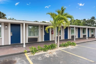 トラベロッジ バイ ウィンダム キシミー / オーランド