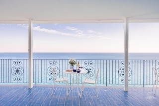 ヴィラ ブルー シー アマルフィ