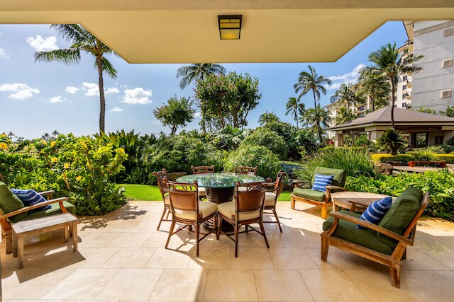 ハレ アカラ フォールズ