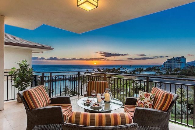 ハレ レイラニ コ オリナ ビーチフロント ウィズ ビューズ！