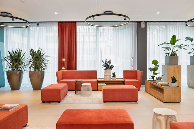 H+ ホテル フランクフルト エッシュボルン