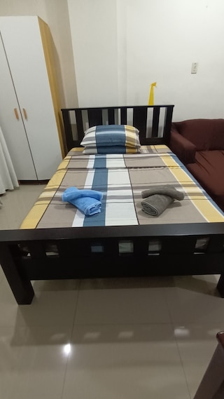 インペッケブル 1 ベッド スタジオ イン パラナーク シティ