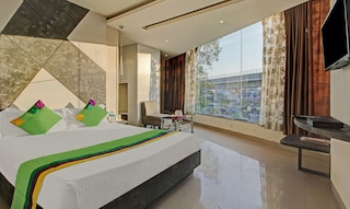 トゥリーボ グラッソテル ニア ルビー ホスピタル