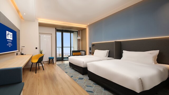 Holiday Inn Express Dalian Golden Pebble Beach by IHG