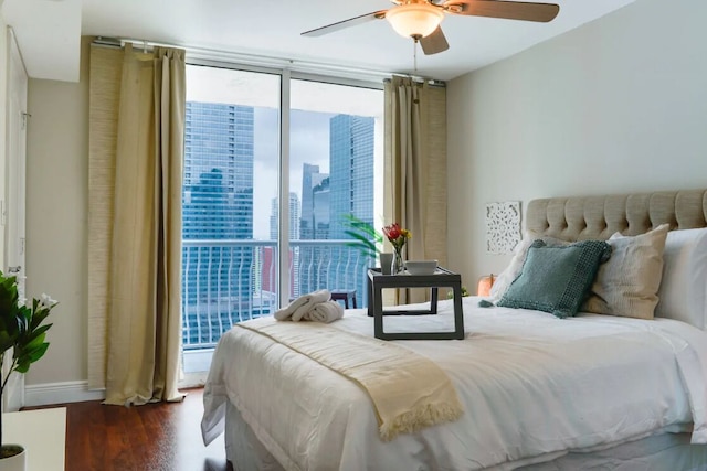 ブリケルの37Fにある高級2BRコンドミニアム