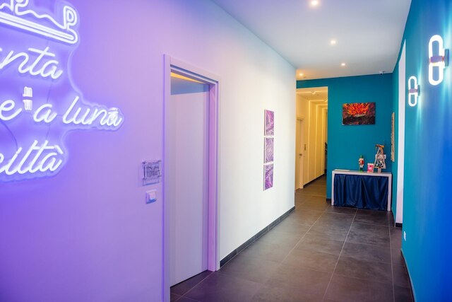 ポート アルバ イン ナイプルズ ウィズ  1 ベッドルームズ アンド  1 バスルームズ