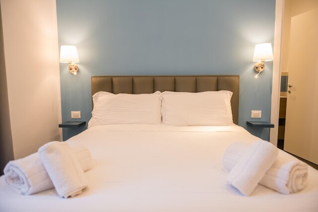 ポート アルバ イン ナイプルズ ウィズ  1 ベッドルームズ アンド  1 バスルームズ