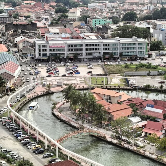 メラカ・スタジオ・スイーツ