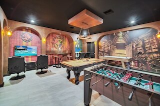 9 ベッド プール ホーム ストーリー レイク リゾート！ 9 ベッドルーム ホーム バイ レッドオーニング