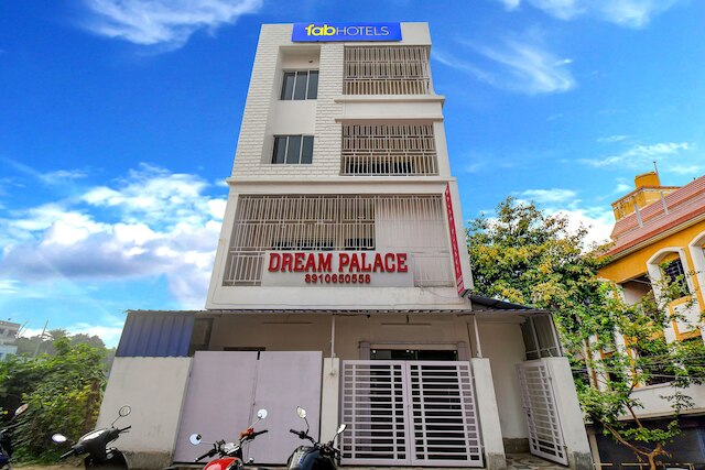 ファブホテル ニュー ドリーム 宮殿ホテル