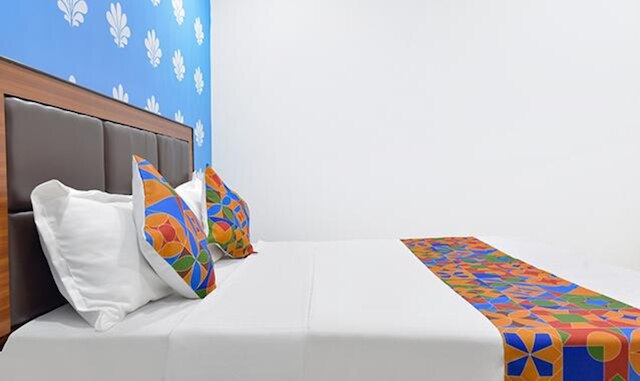 ファブホテル グリーン パーク - Nr. ギータ マンディル