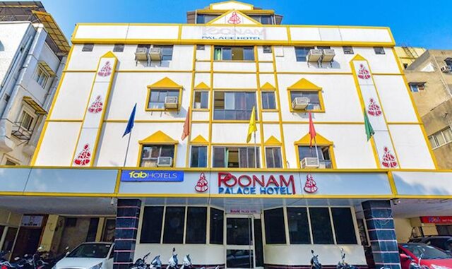 ファブエクスプレス プーナム  宮殿ホテル