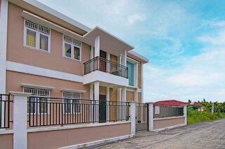 ホテル O ポンドック メラティ シャリア