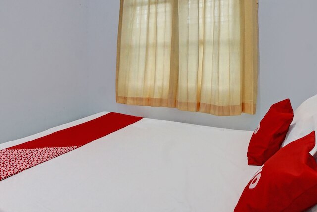 ホテル O ヴァニア ゲストハウス ニアー RSUP H アダム マリク